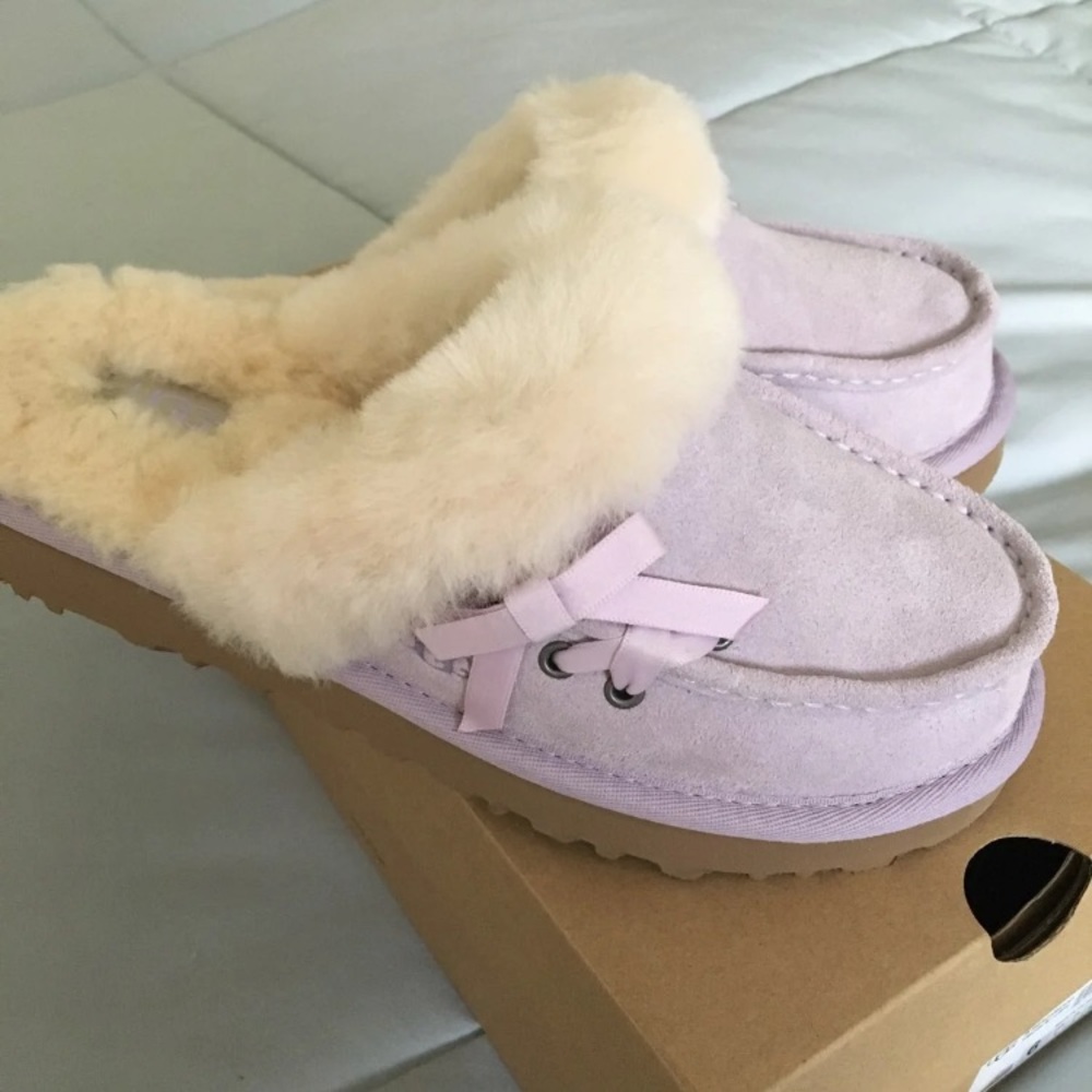 🆕 Ugg Fur Slippers 🌸Sold - Picture 1 of 5